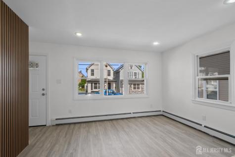 18 John Street Carteret NJ 07008