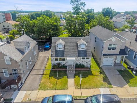 18 John Street Carteret NJ 07008