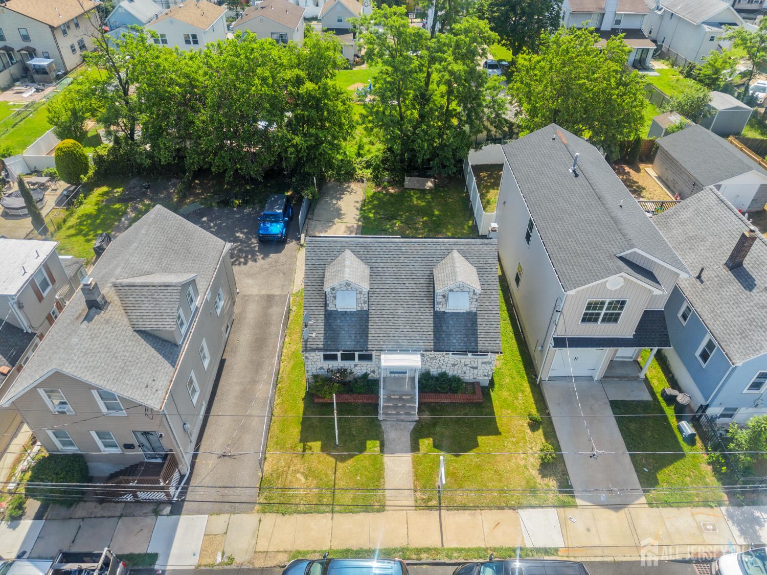 18 John Street Carteret NJ 07008