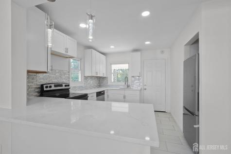 18 John Street Carteret NJ 07008