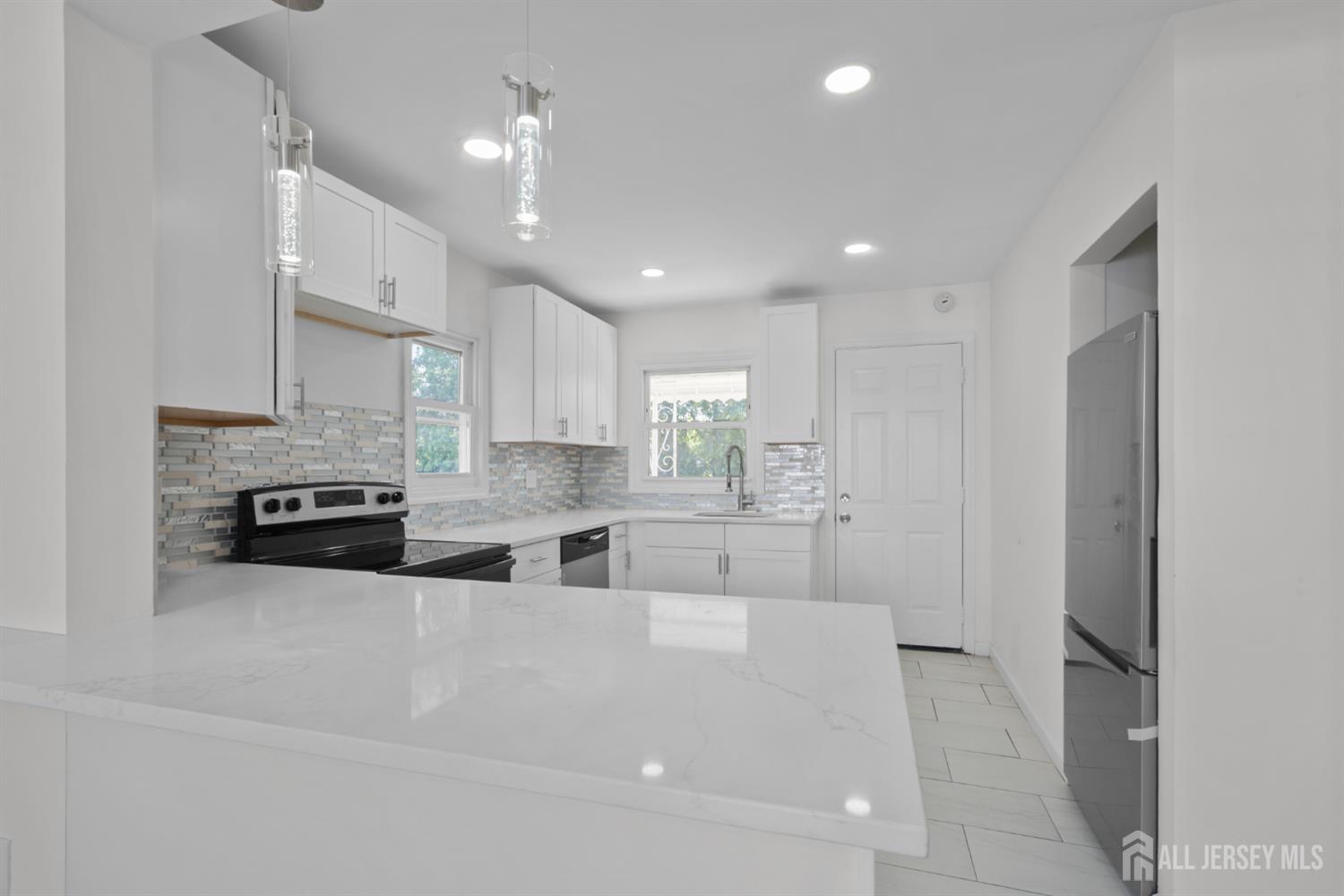 18 John Street Carteret NJ 07008