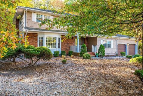 8 Woodmere Road North Brunswick NJ 08902