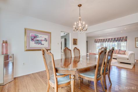 8 Woodmere Road North Brunswick NJ 08902
