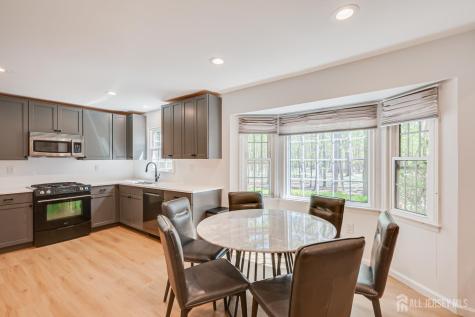 8 Woodmere Road North Brunswick NJ 08902