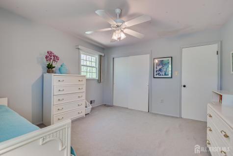 8 Woodmere Road North Brunswick NJ 08902