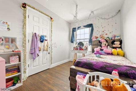 5 Jessie Street Carteret NJ 07008