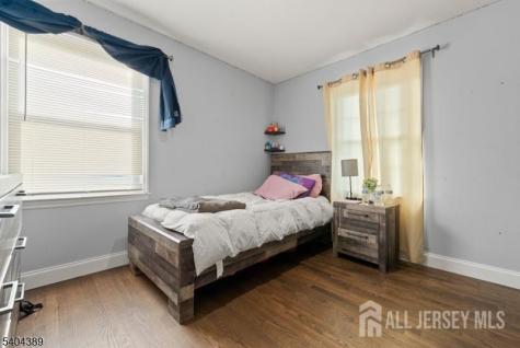 5 Jessie Street Carteret NJ 07008