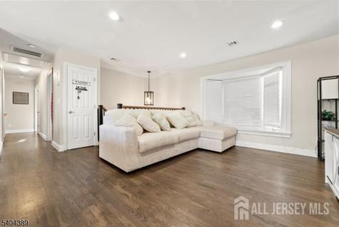 5 Jessie Street Carteret NJ 07008