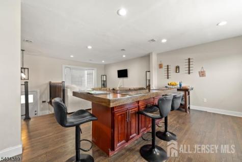 5 Jessie Street Carteret NJ 07008