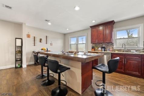 5 Jessie Street Carteret NJ 07008