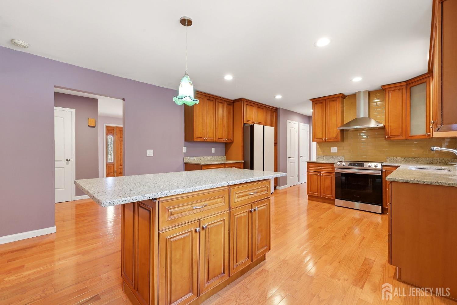 83 Hidden Lake Drive North Brunswick NJ 08902