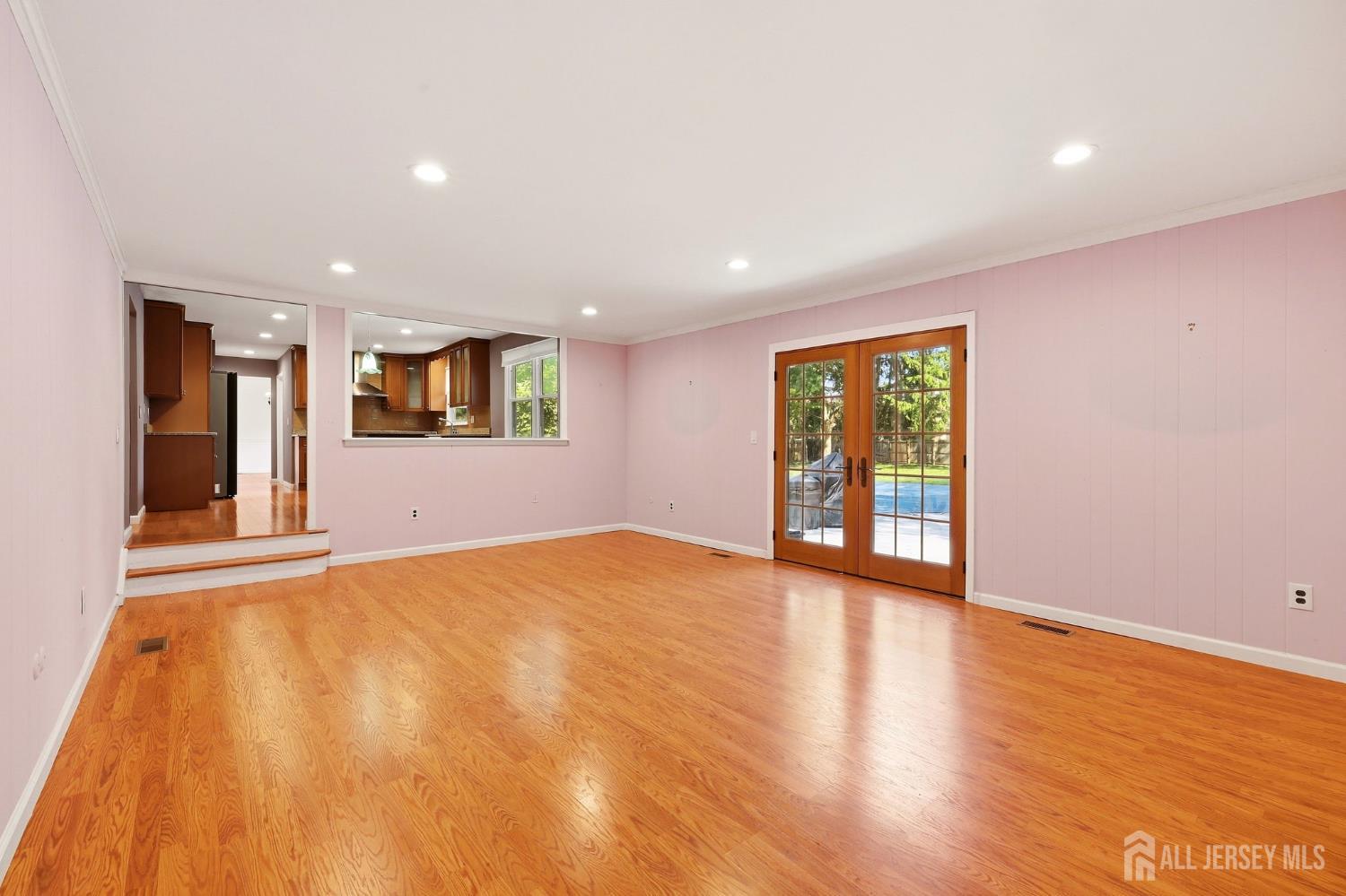 83 Hidden Lake Drive North Brunswick NJ 08902