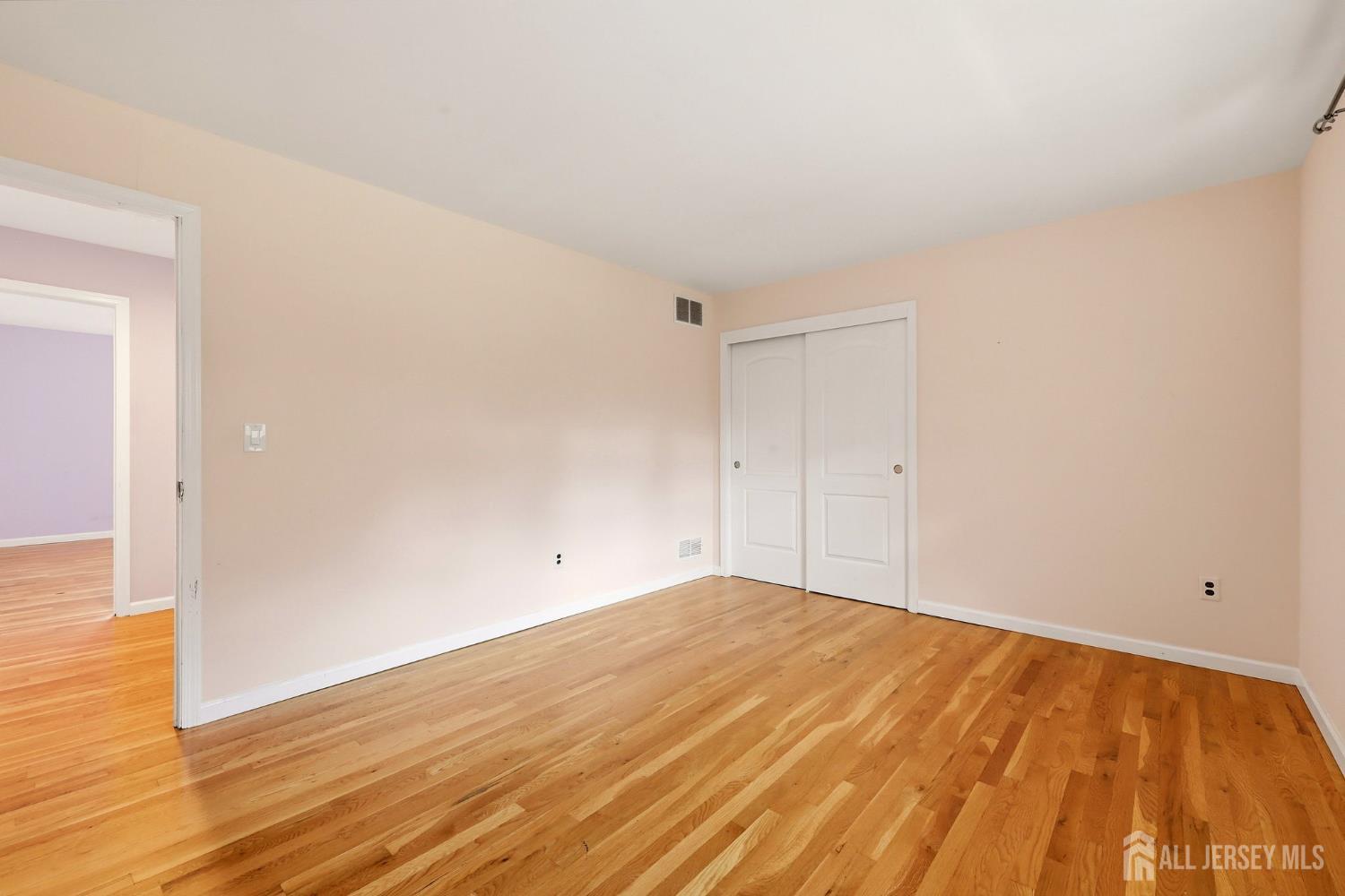 83 Hidden Lake Drive North Brunswick NJ 08902
