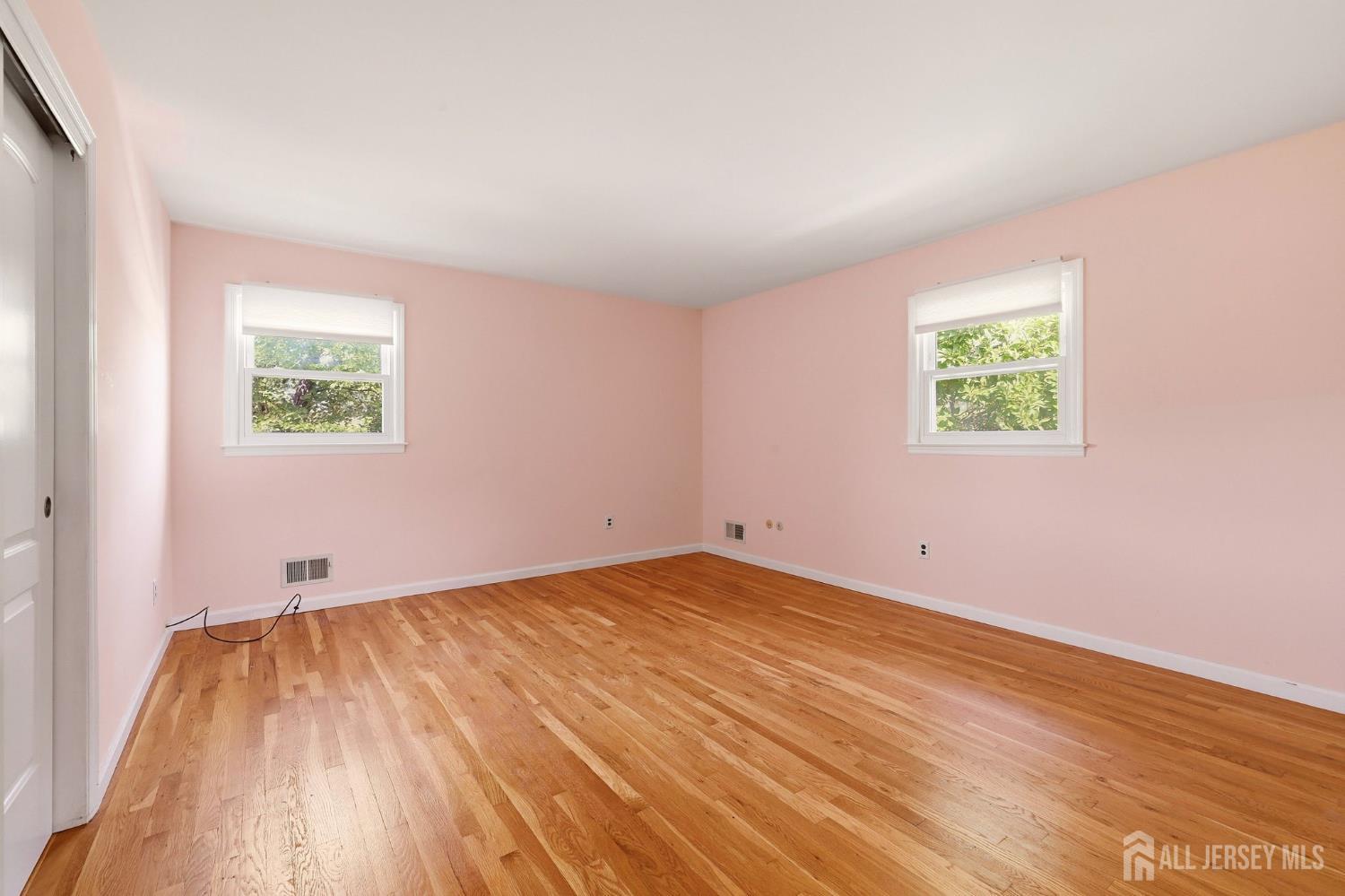 83 Hidden Lake Drive North Brunswick NJ 08902