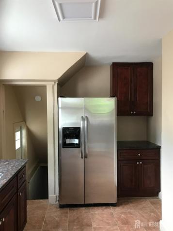 182 Fulton Street New Brunswick NJ 08901
