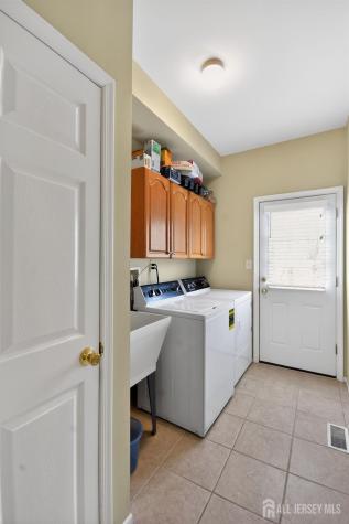 33 Samantha Circle Old Bridge NJ 07747