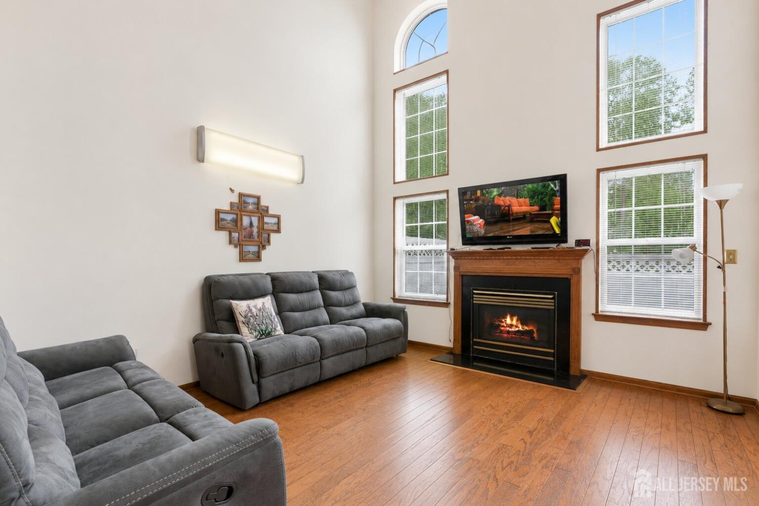 101 Wellington Park Drive Middlesex NJ 08540