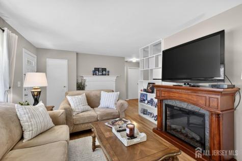 6 Jasko Court South Amboy NJ 08879