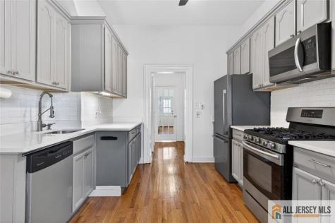 591 Barron Avenue Woodbridge Proper NJ 07095