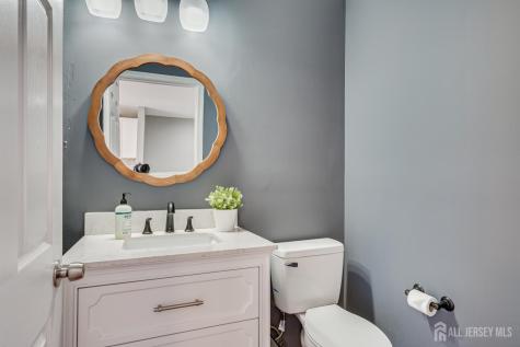 41 Rojewski Way Parlin NJ 08859
