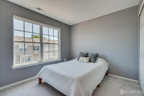 41 Rojewski Way Parlin NJ 08859