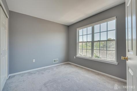 41 Rojewski Way Parlin NJ 08859
