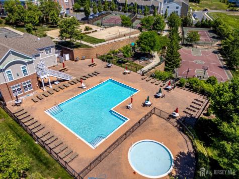 41 Rojewski Way Parlin NJ 08859