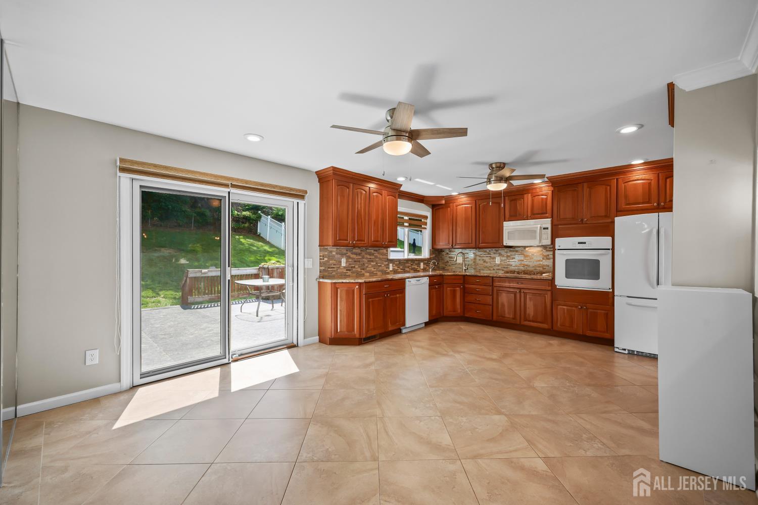 16 Venus Road South Amboy NJ 08879