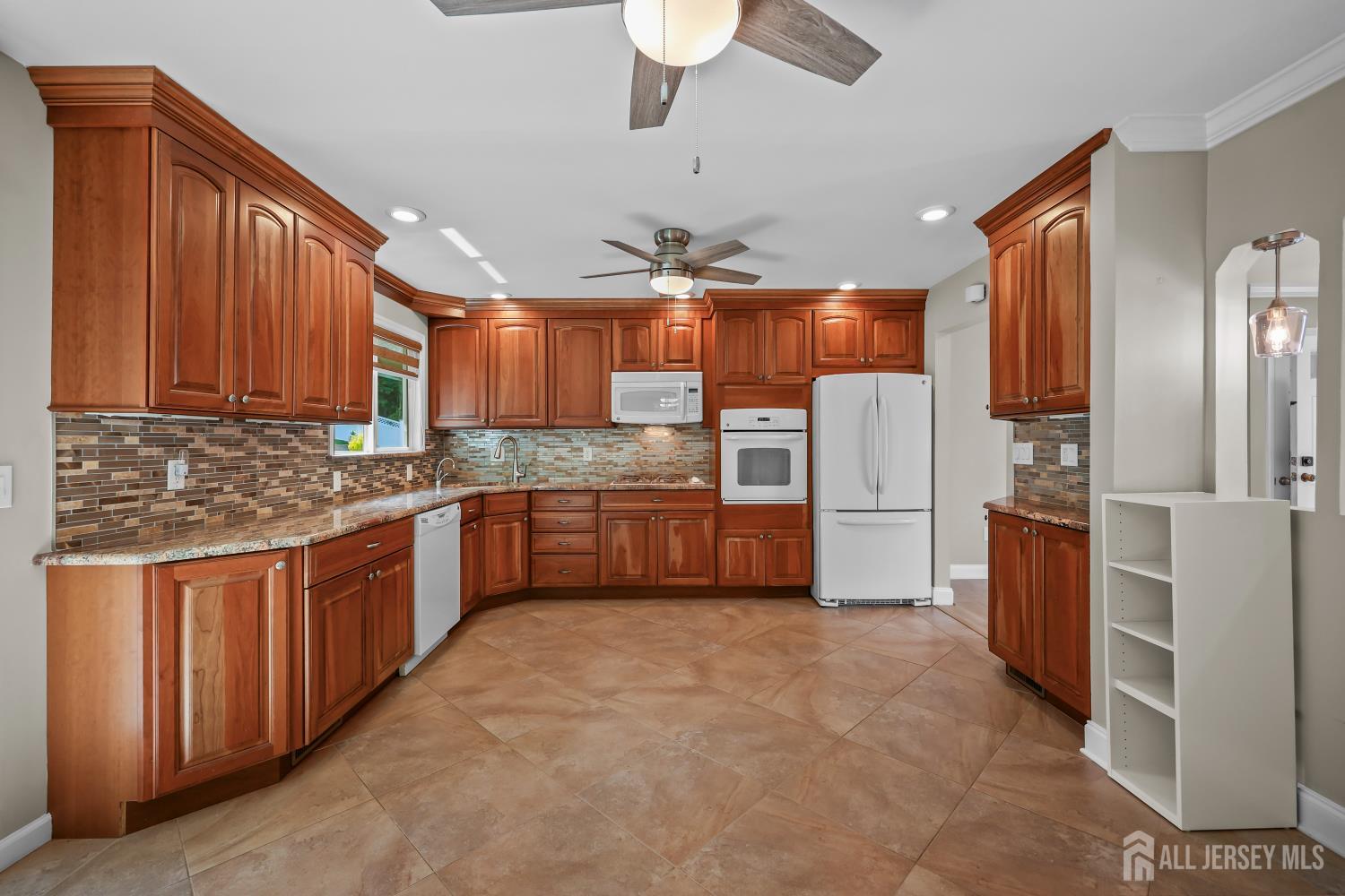 16 Venus Road South Amboy NJ 08879