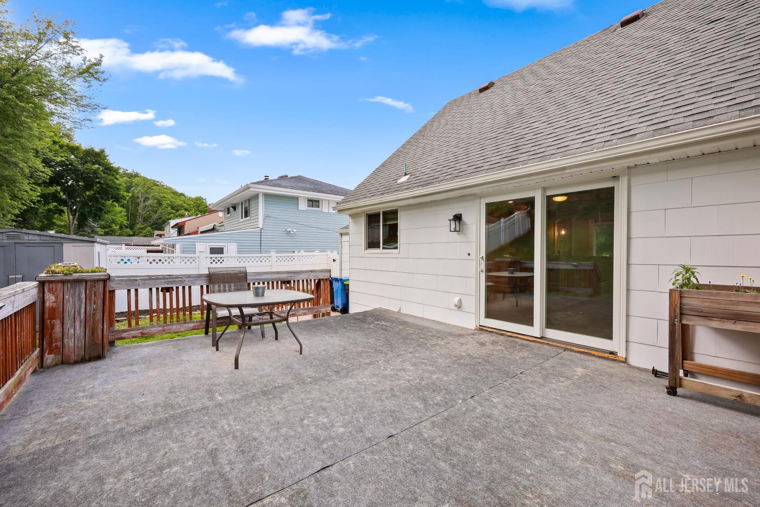 16 Venus Road South Amboy NJ 08879