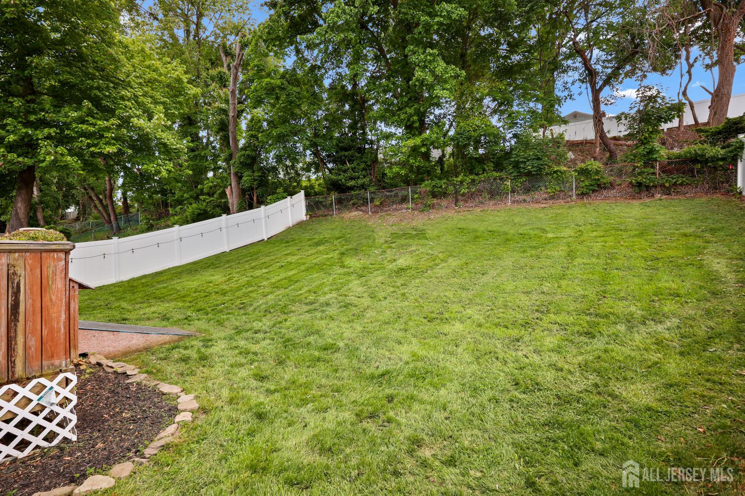 16 Venus Road South Amboy NJ 08879