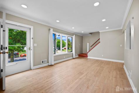 16 Venus Road South Amboy NJ 08879