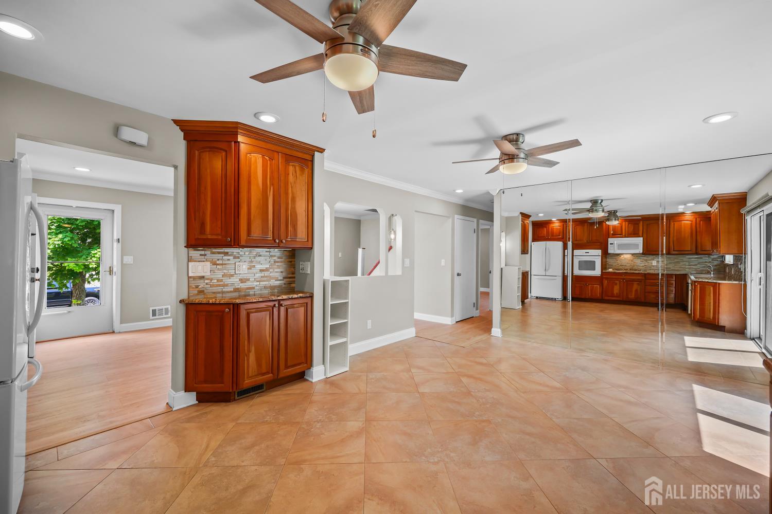 16 Venus Road South Amboy NJ 08879