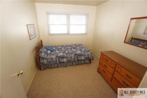 32 Predmore Avenue Colonia NJ 07067