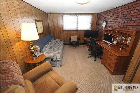 32 Predmore Avenue Colonia NJ 07067