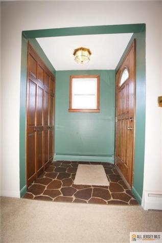 32 Predmore Avenue Colonia NJ 07067