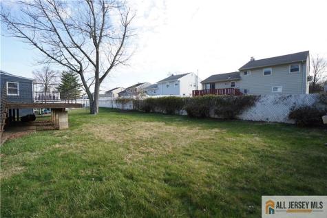 32 Predmore Avenue Colonia NJ 07067