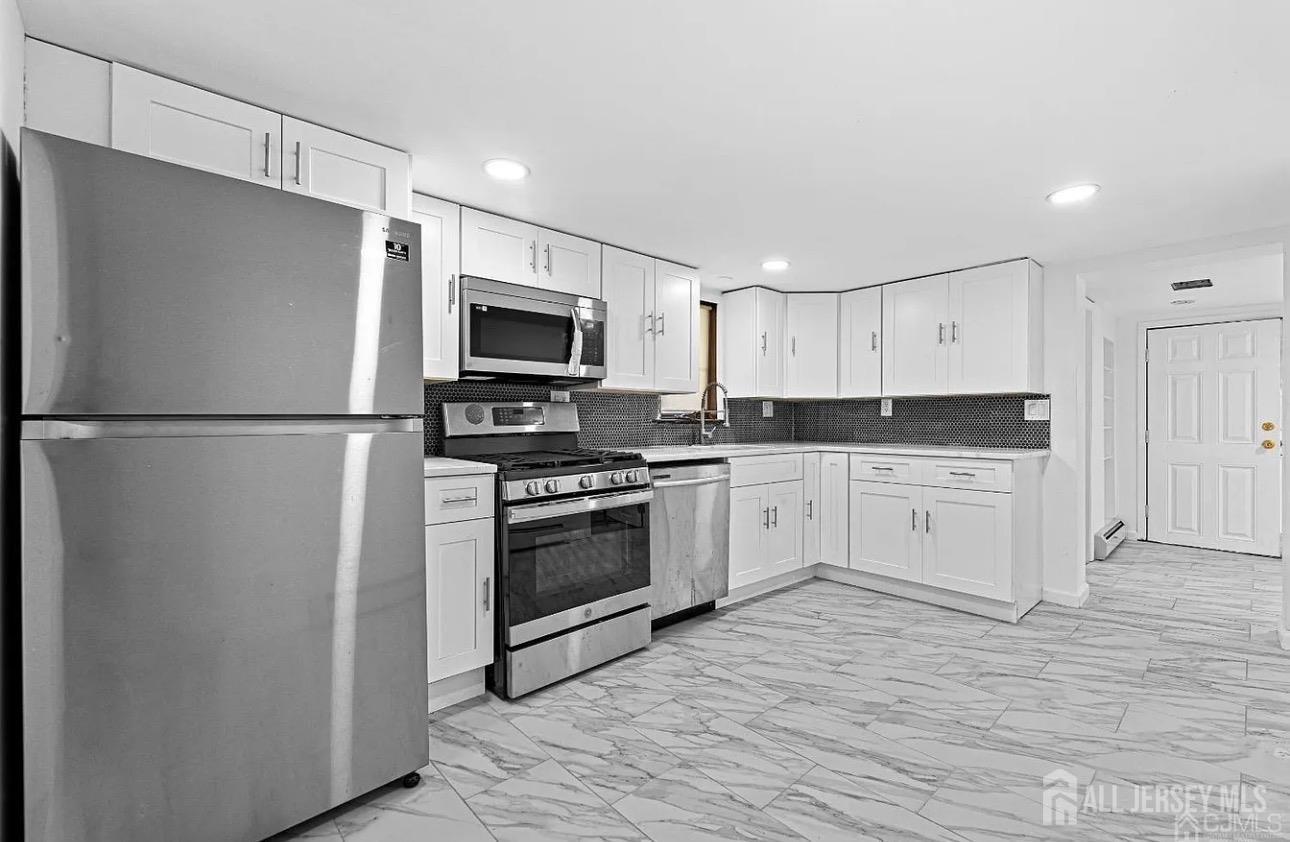 258 Randolph Street Carteret NJ 07008