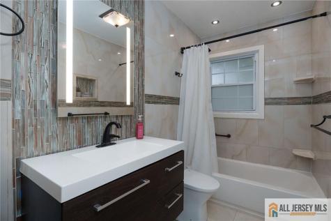 2025 Oak Tree Road Edison NJ 08820