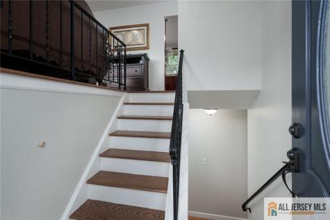 2025 Oak Tree Road Edison NJ 08820