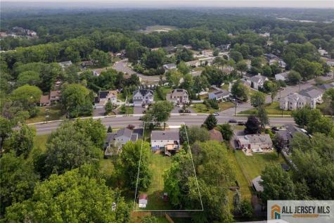 2025 Oak Tree Road Edison NJ 08820