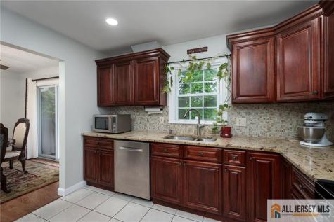 2025 Oak Tree Road Edison NJ 08820