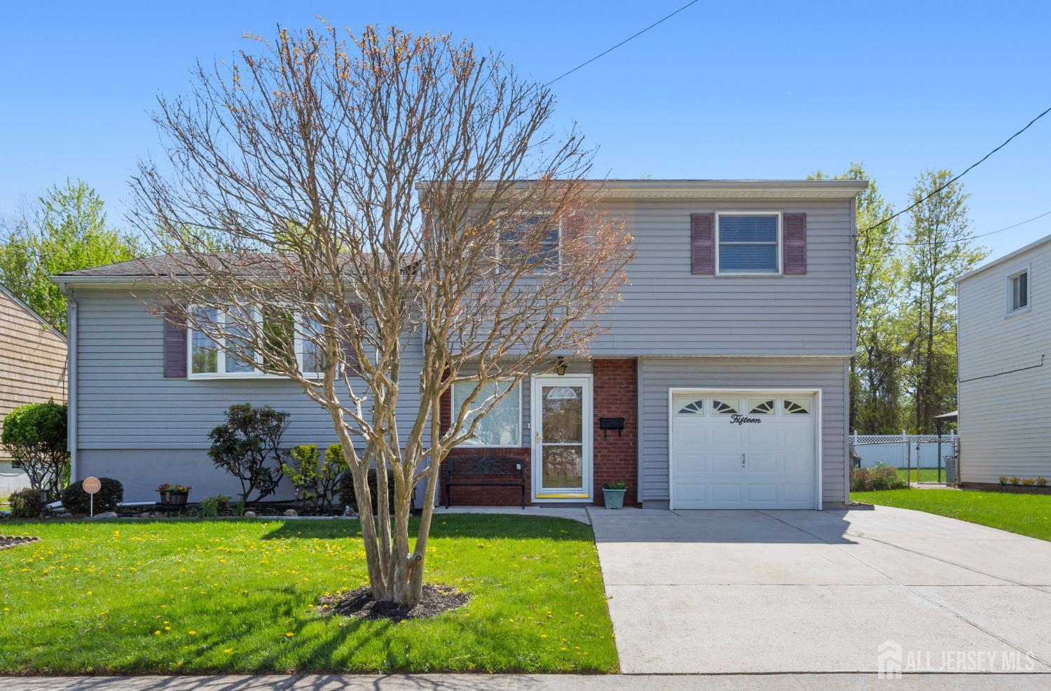 15 Pinho Avenue Carteret NJ 07008