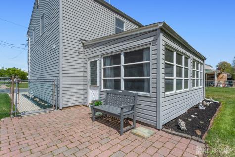 15 Pinho Avenue Carteret NJ 07008