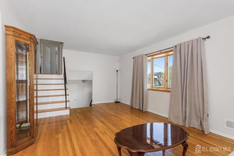 15 Pinho Avenue Carteret NJ 07008