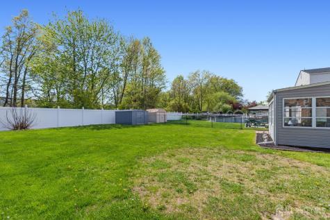 15 Pinho Avenue Carteret NJ 07008