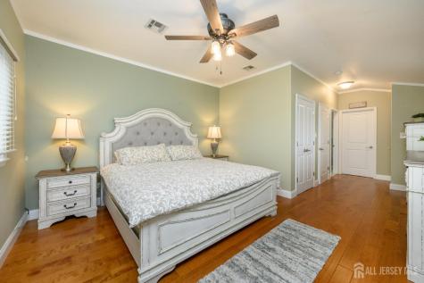 112 Mckinley Avenue Colonia NJ 07067