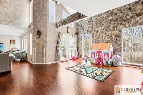15 Pemberton Drive Old Bridge NJ 07747