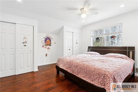 15 Pemberton Drive Old Bridge NJ 07747