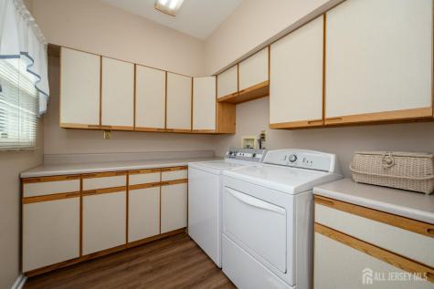 109 Concord Circle Howell NJ 07731